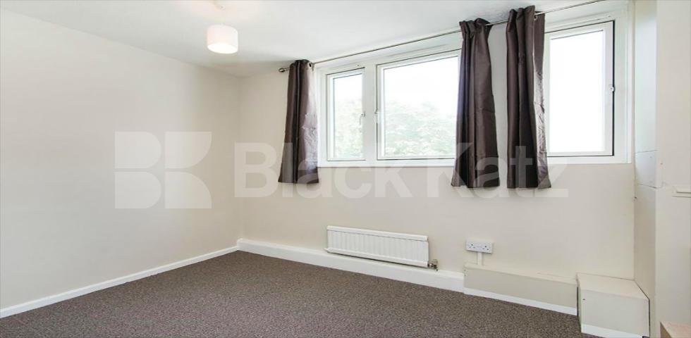 			LET , 4 Bedroom, 1 bath, 1 reception Apartment			 Amina Way, London Bridge/Bermondsey Borders
